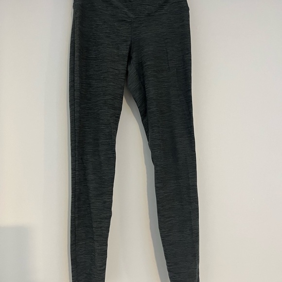 New Balance Women's Leggings - Picture 2 of 6